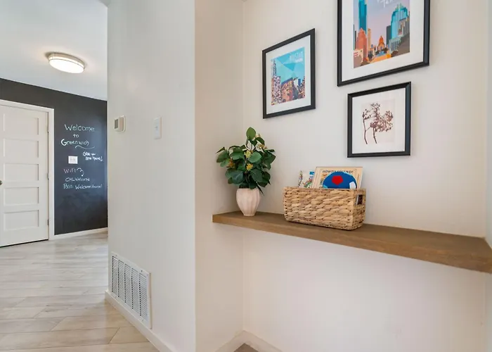 Holiday home Guest Favorite W Free Parking In Round Rock! Round Rock
