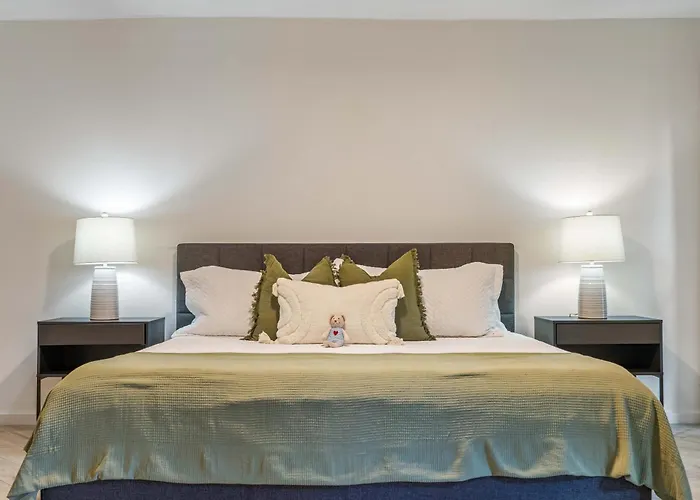 Guest Favorite W Free Parking In Round Rock! Round Rock
